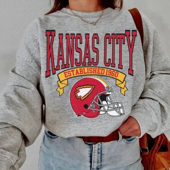 Kansas City Chiefs Football Sweatshirt, Kansas City Chiefs Shirt tee - Picture 1 of 1